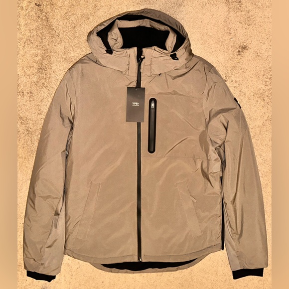 Abercrombie & Fitch Men’s Puffer YPB Jacket - Picture 3 of 16